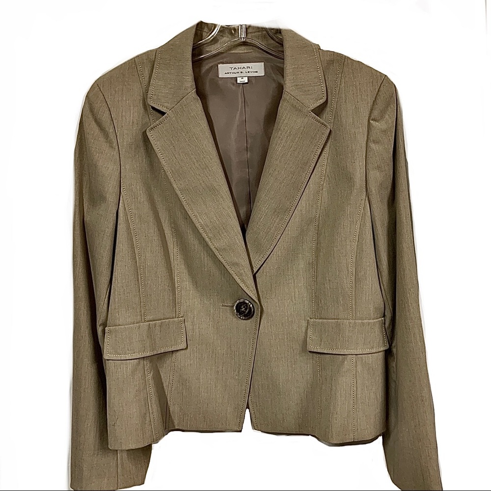 Power Skirt Suit Tahari Designer Neutral Size 12/14